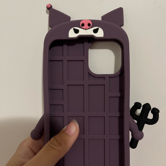 The devil wears purple iPhone case😈 - Picture 4 of 5